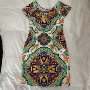 Alexia Admor scuba sheath dress. Sz 8. NWT